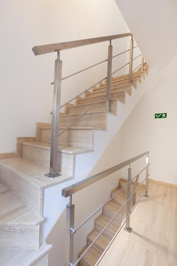 Fl56 - New 3Storey House - Private Entrance & Roof Floriana Exterior foto